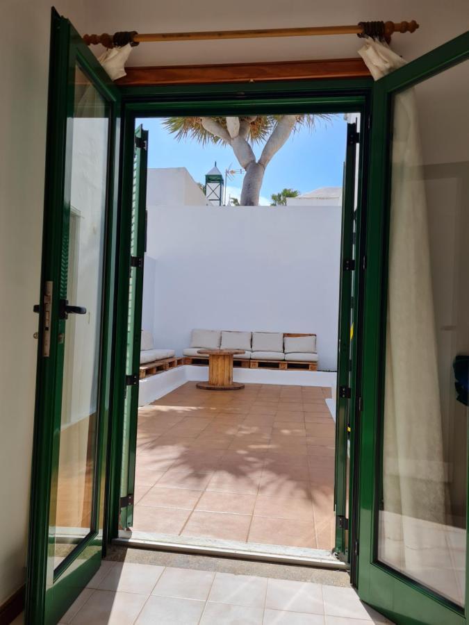 Cozy Waterman Beach House Costa Teguise Exterior photo